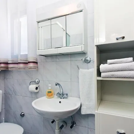 Cozy In Апартаменты Hrboki